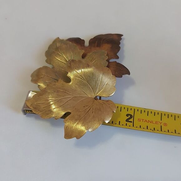 Vintage Triple Layered Articulated Leaves Brooch Pin Gold / Copper Tones - Picture 6 of 6
